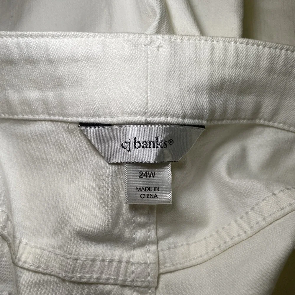 CJ Banks clean new